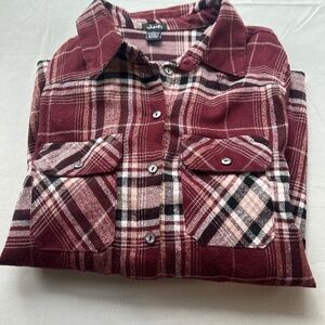 Justify maroon black and cream colored flannel